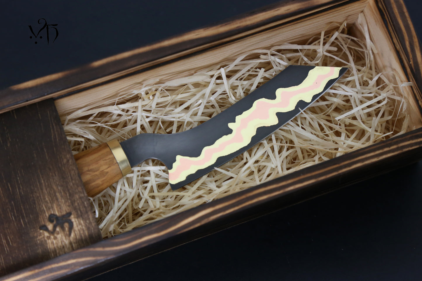 Cheese Knife 140 mm. Cumai Laminated Carbon Steel, Copper & Brass