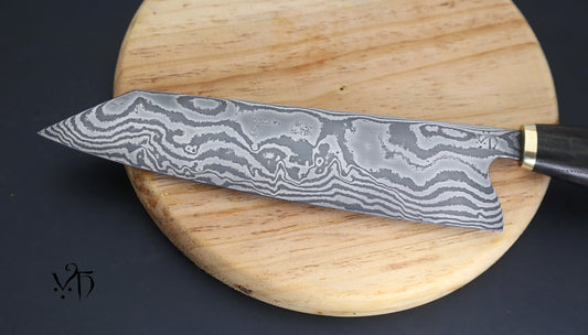 Japanese style Chef's knife Kiritsuke Damascus 220 mm. Carbon Steel