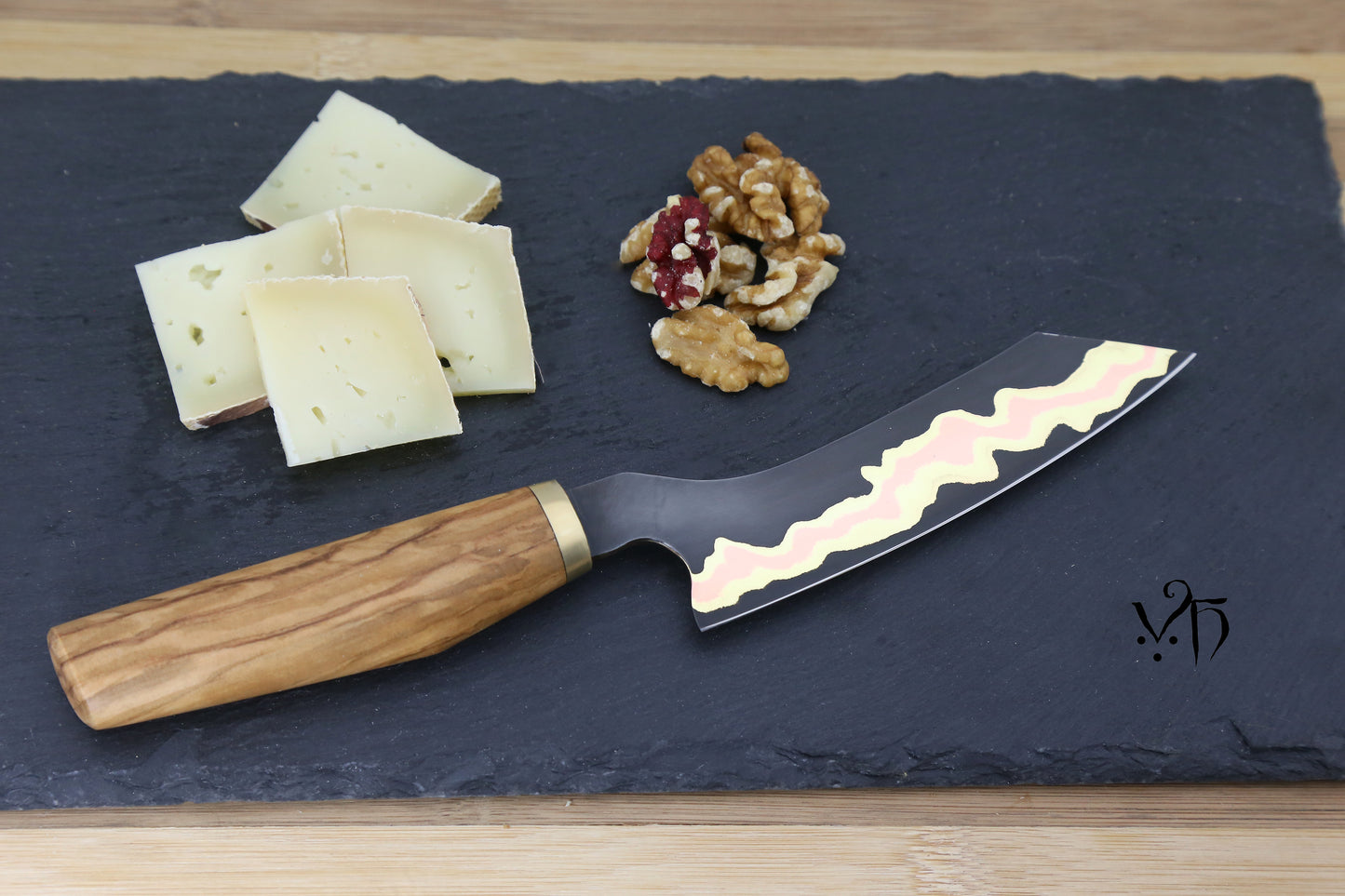 Cheese Knife 140 mm. Cumai Laminated Carbon Steel, Copper & Brass