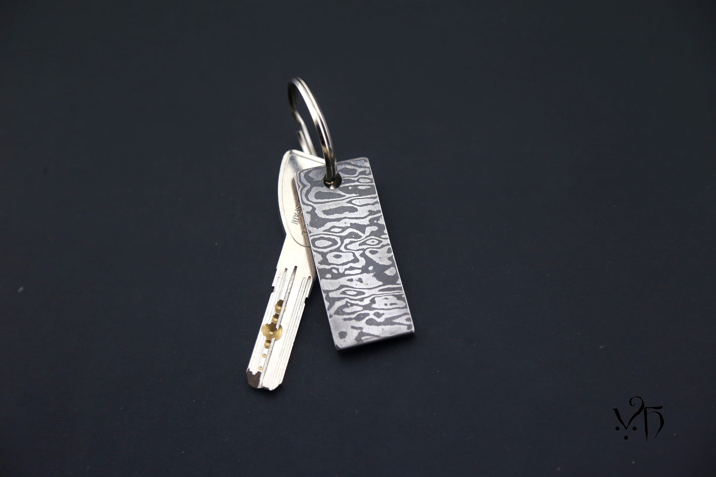 Keychain Hand Forged Steel & Copper, Cumai. Unique Keyring Gift